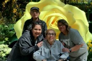 Family in front of rose in Las Vegas